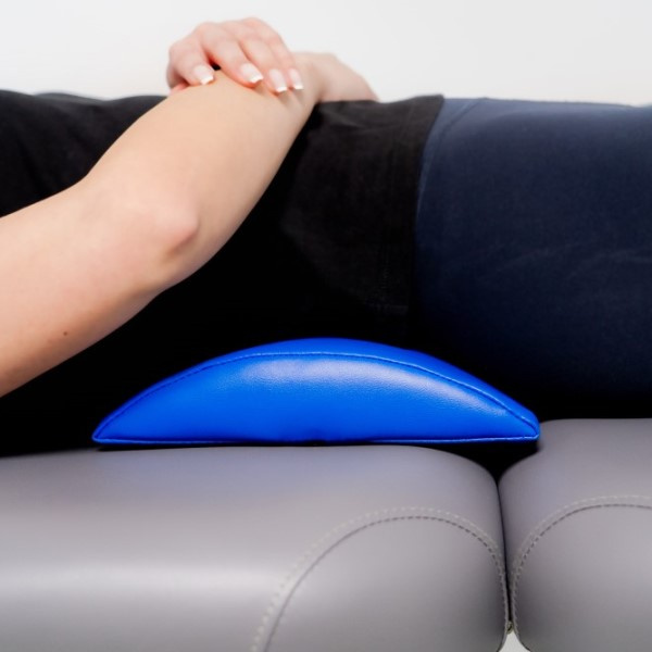 Polohovací půlválec Akito Premium 40 x 25 x 5 cm