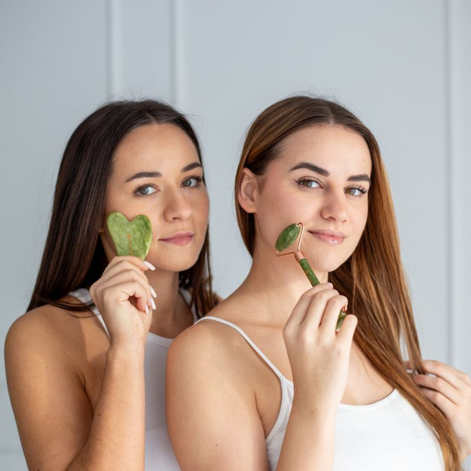 Masážní sada Jade Gua Sha - deska + váleček Acus Med - zelený