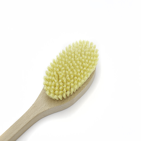 Dlouhý kartáč na koupel a masáž těla Akito