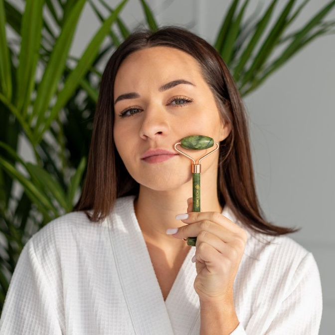 Gua Sha Jade Roller | Masážní váleček na obličej Acus Med - zelený