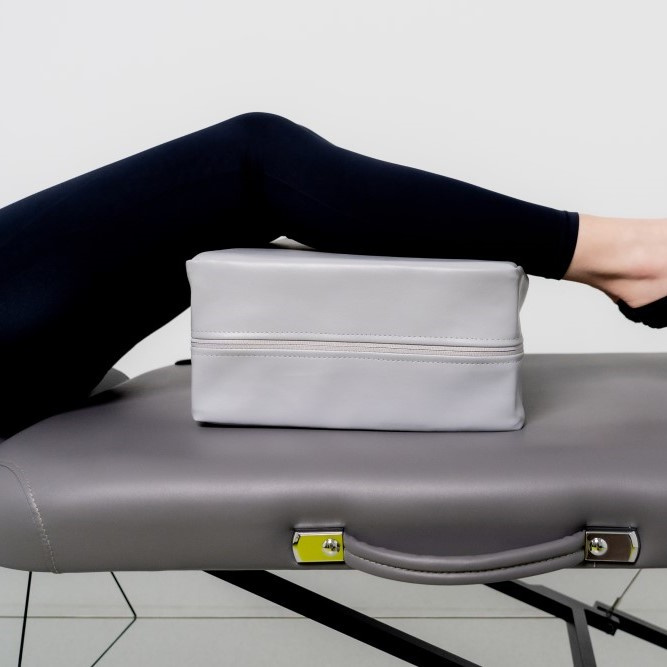 Polohovací kostka Akito Premium 40 x 30 x 15 cm