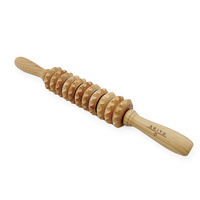 Dřevěný masážní nástroj Akito