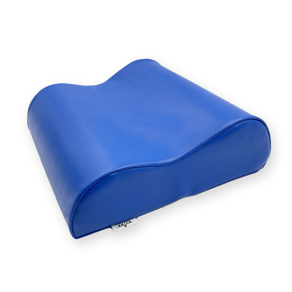 Polštářek pod hlavu Akito Premium 32 x 30 x 10 cm