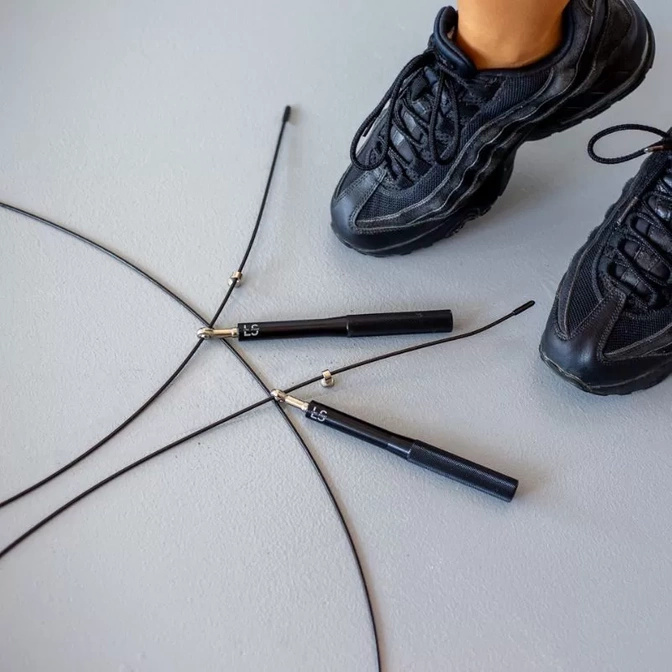 Cvičební švihadlo Line Sport - hliníkové, 3m