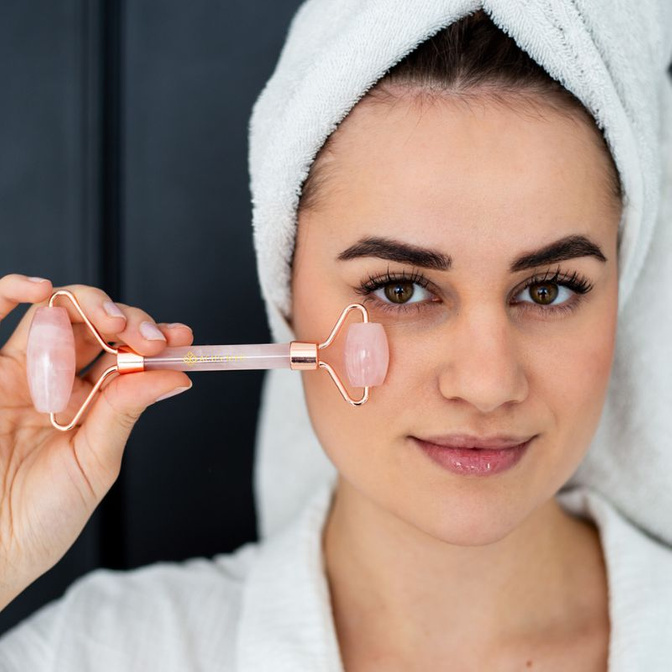 Gua Sha Jade Roller | Masážní váleček na obličej Acus Med - růžový