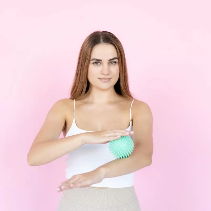 Masážní míček Spiky Ball Line Sport 9 cm