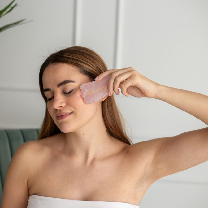 Kámen Gua Sha | Nefritová masážní deska Acus Med - trojúhelník - růžová